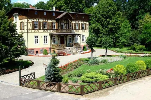 Dworek w Jeziorkach