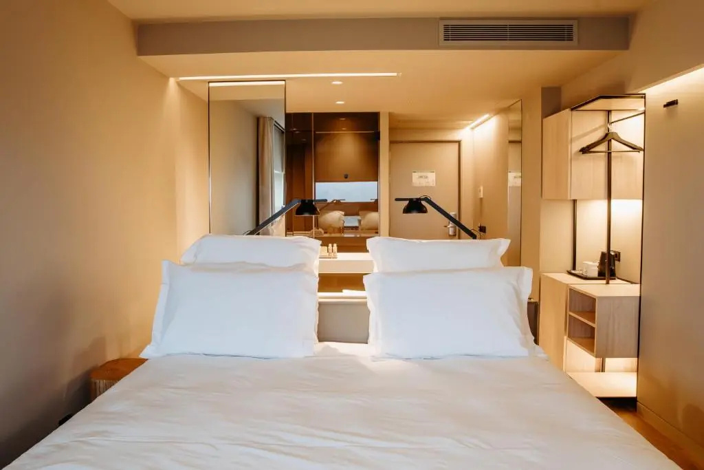 Privilege Double room with view (full double bed)