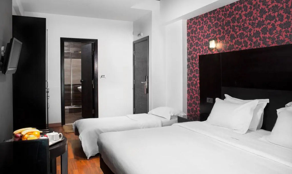 Triple room
