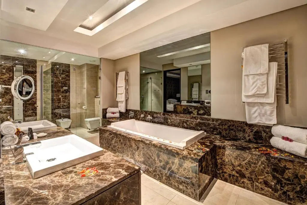 The Royal Marang Hotel - Chambres