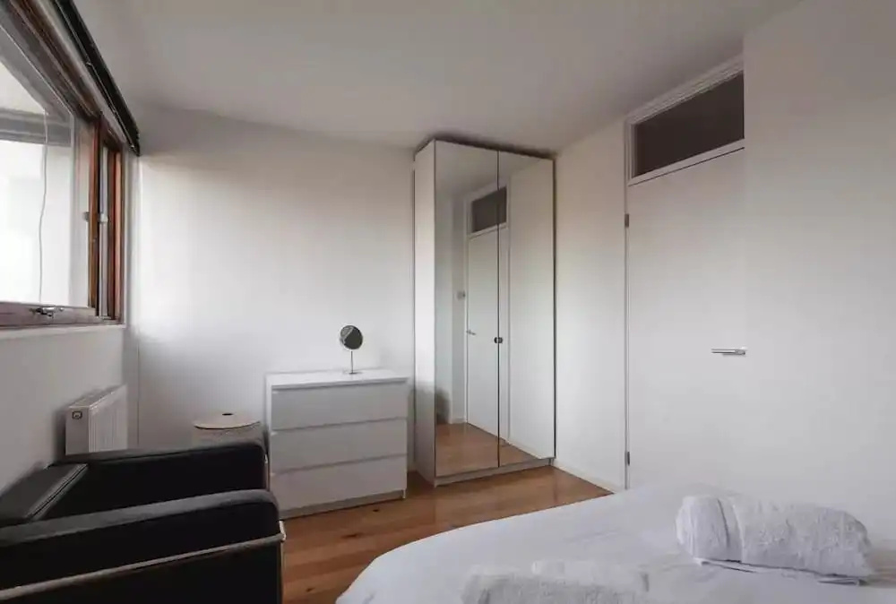 Unique Spacious Central 3 Bed with Rooftop Terrace