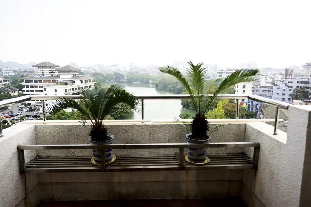 Balcony & Terrace