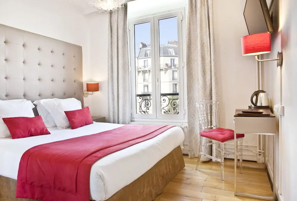 Standard Double room (full double bed)