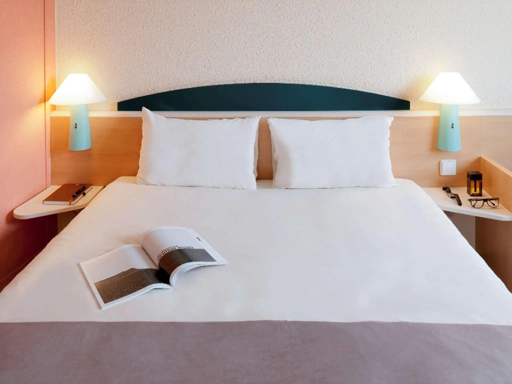 Standard Double room (full double bed)