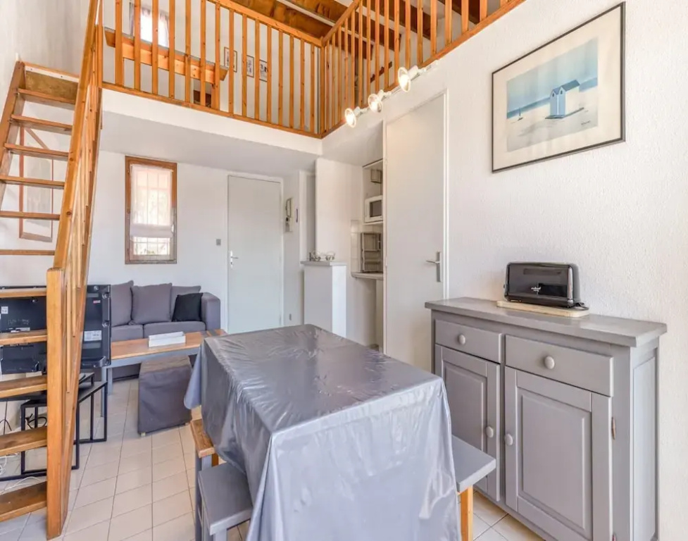 Afficher la photo 8 — Coastal Retreat With Pool Access