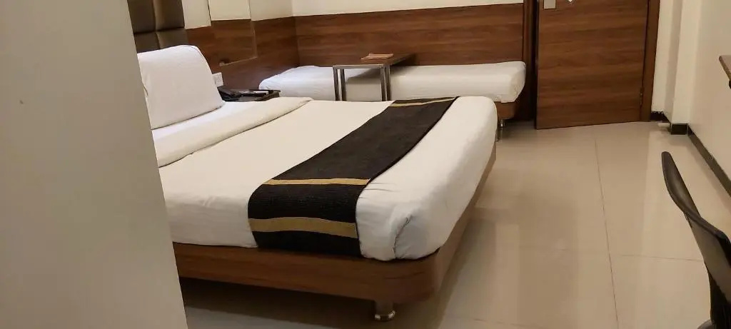 Kyriad Hotel Indore - Chambres