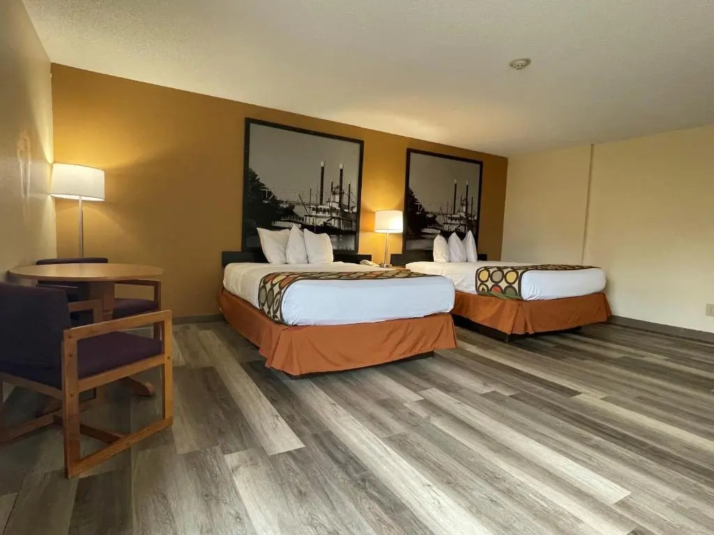 Deluxe Suite