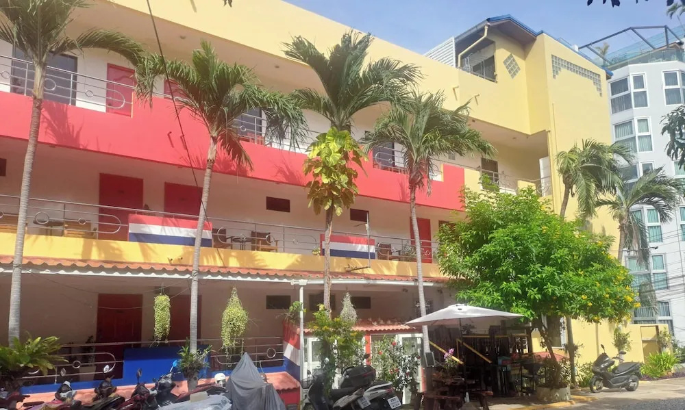 75 sqm Studio Type Jacuzzi Apartment 101a