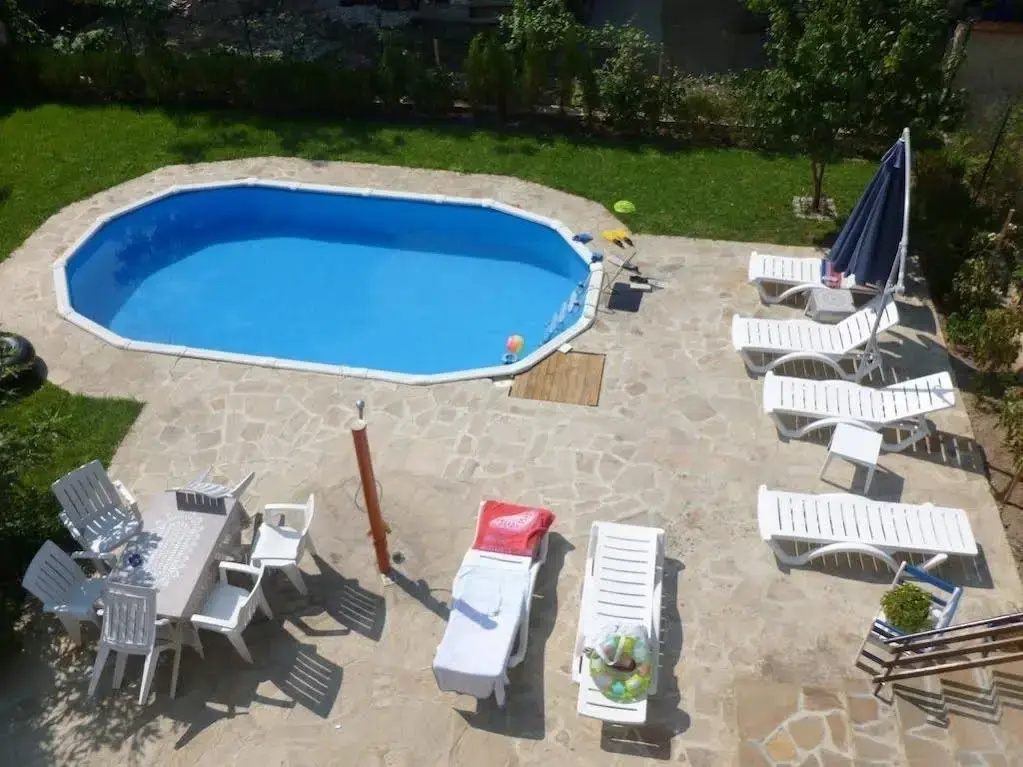 Nedyalkovi Guest House