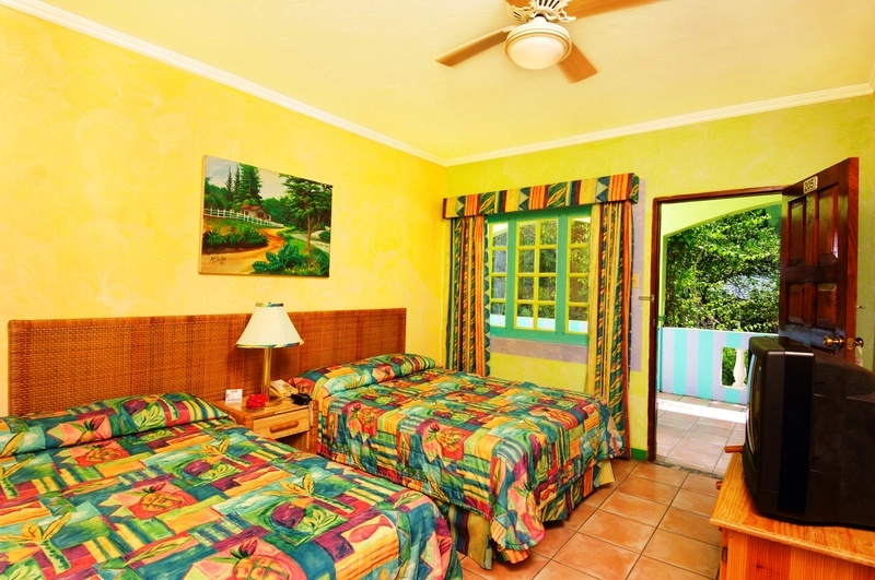 Doctors Cave Beach Hotel - Chambres