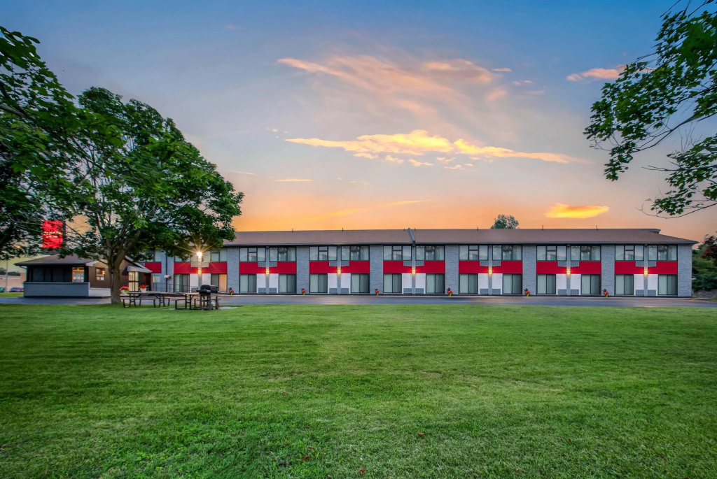 Ramada by Wyndham Kingston