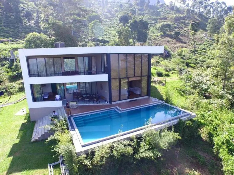 四臥室附露臺的豪華別墅