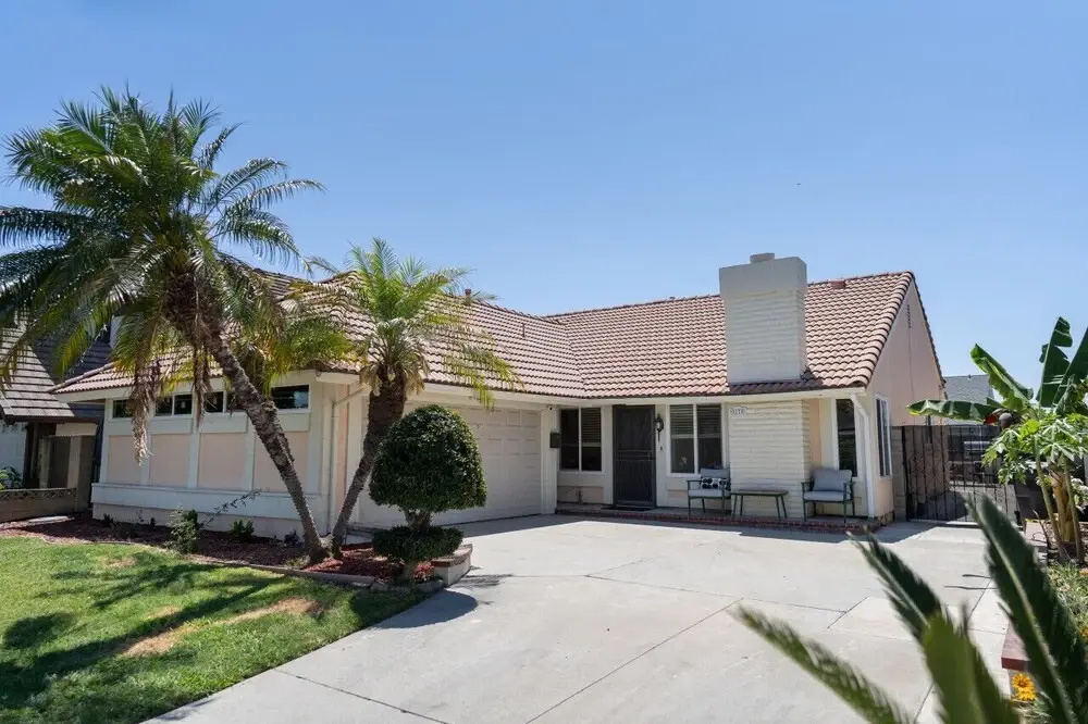 Spacious 4-bedroom Home With Large Yard AND Garage Near Knott S Berry Farm p67