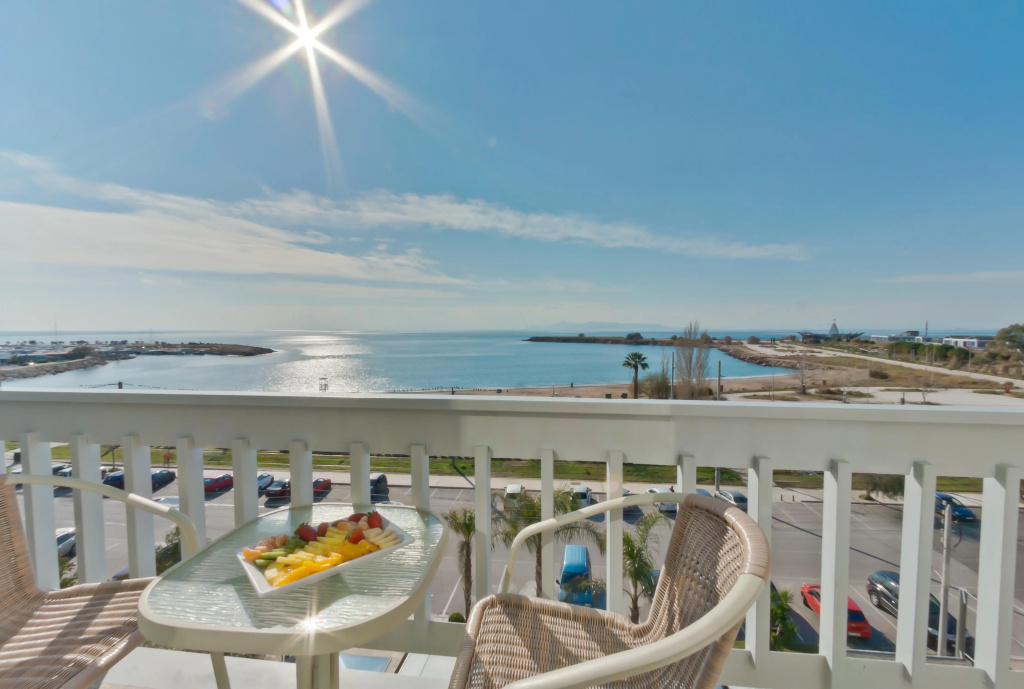 Beach & Waterfront