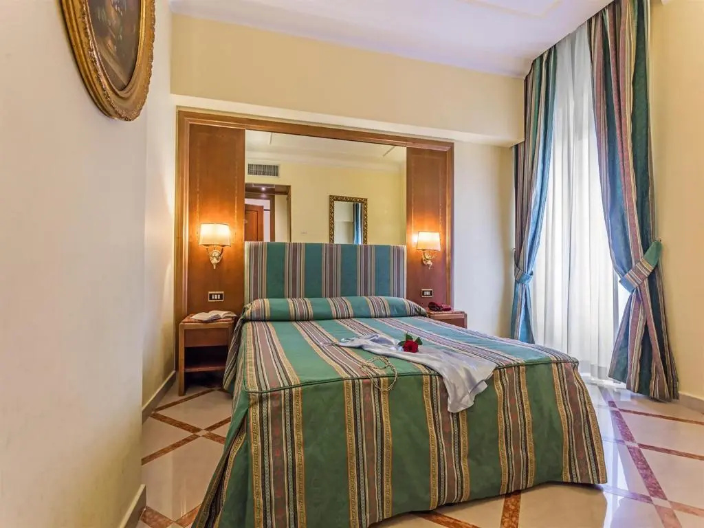 Raeli Hotel Noto - Chambres