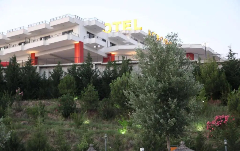 Hotel photo 8