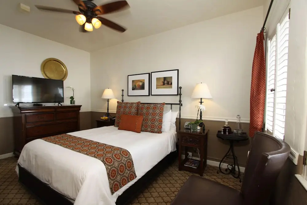 Cypress Inn - Chambres