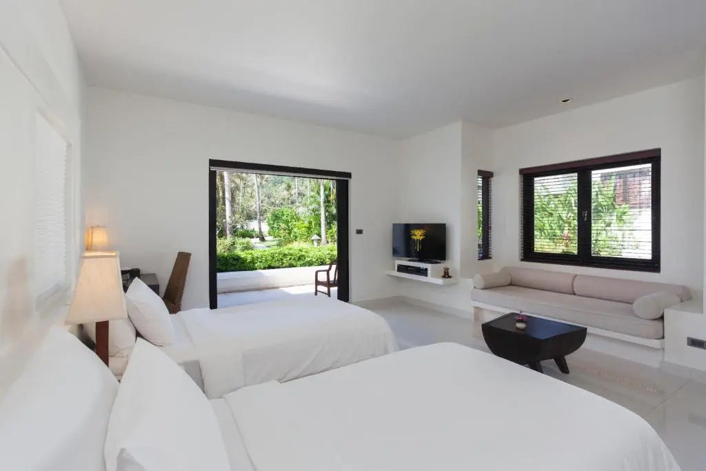 Double Deluxe Villa with garden view (twin beds)