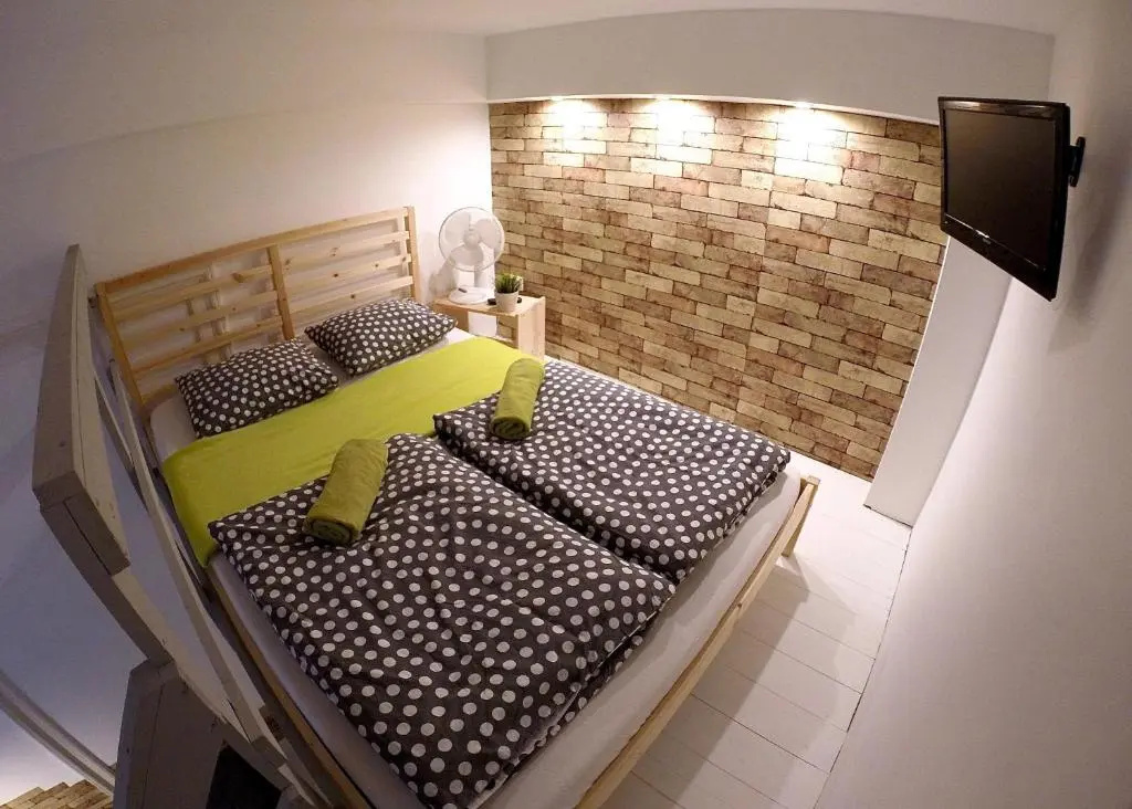Double room (twin beds)
