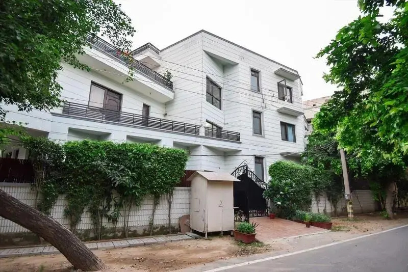 BedChambers Serviced Apartments SushantLok