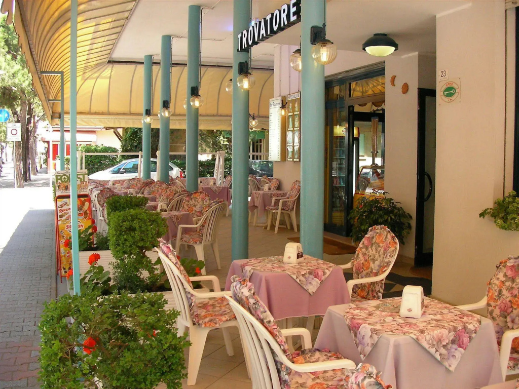 Hotel Trovatore - Général
