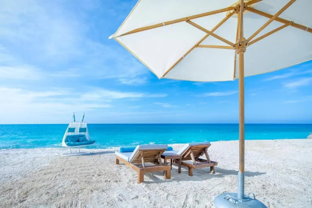 Beach & Waterfront
