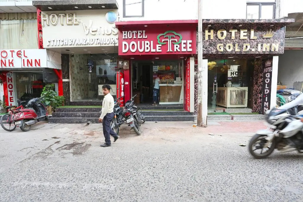 Hotel Double Tree by OYO Rooms