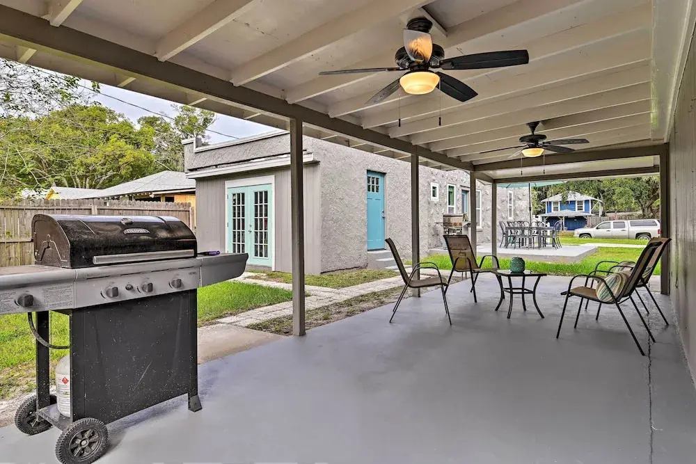 Walkable Winter Garden Bungalow: 3 Blocks to Dtwn
