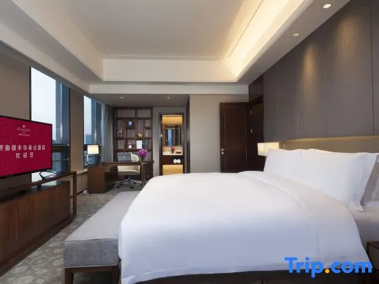 Deluxe Suite with view