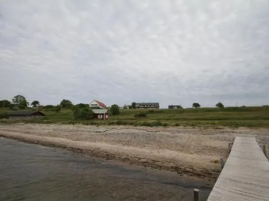 Beach & Waterfront