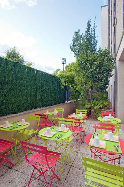 Residhome Asnières 17