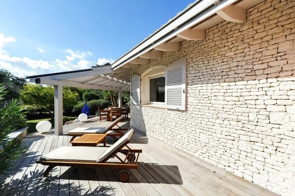 Charming Villa in Bonifacio for 4 to 5 Pers. 1km From the Port With air Conditioning