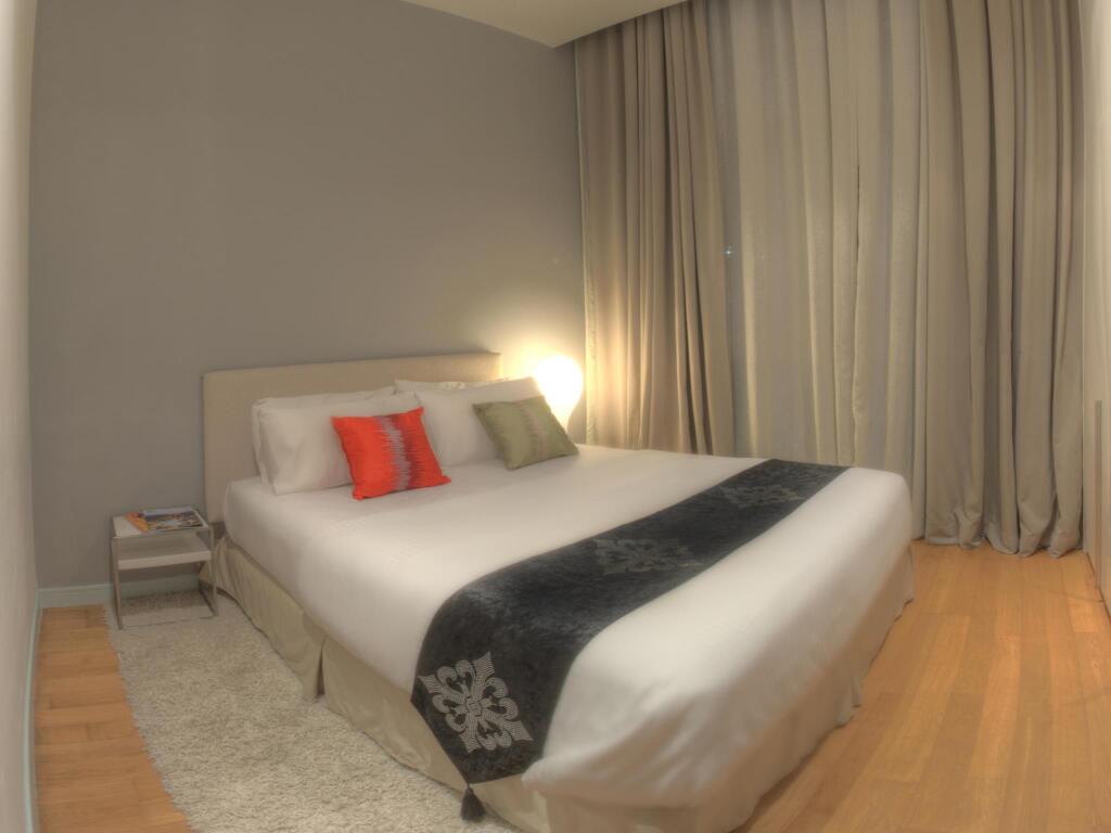 Golden Triangle Suites By Mondo