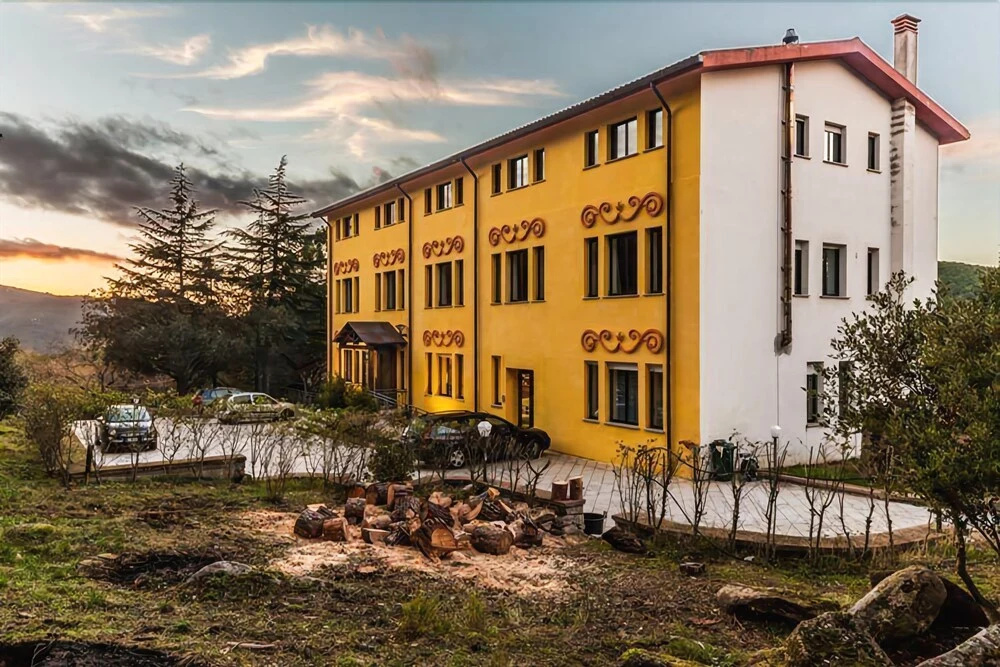 Limbara Hotel
