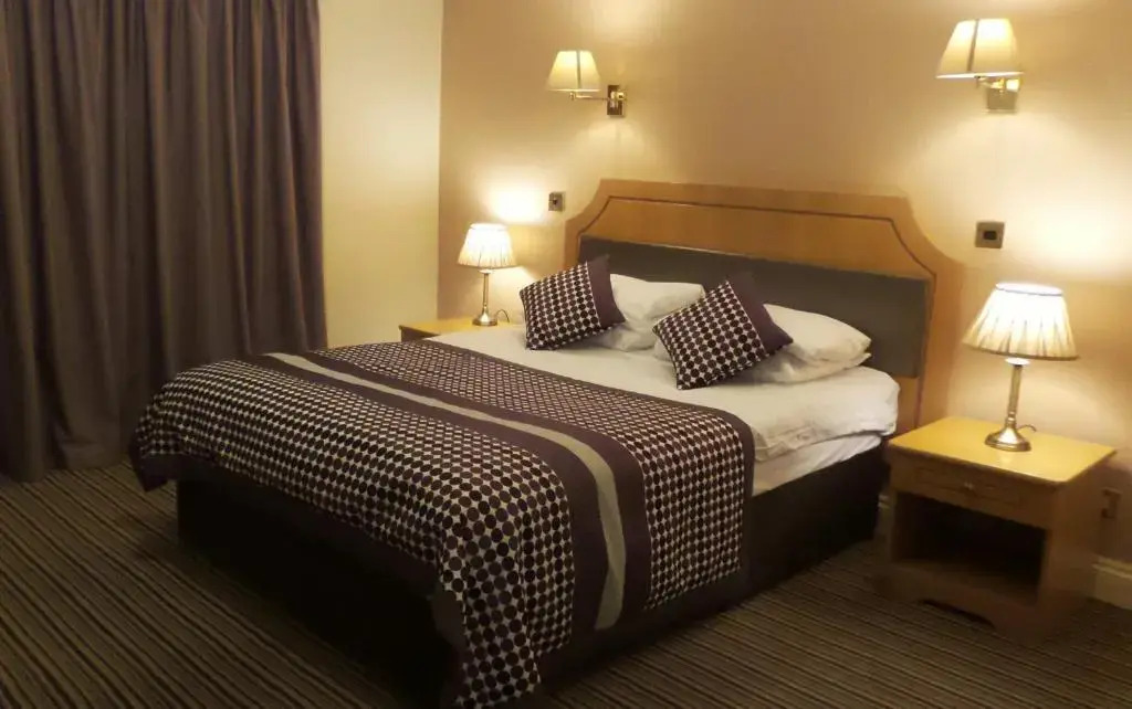 Parkside International Hotel - 3
