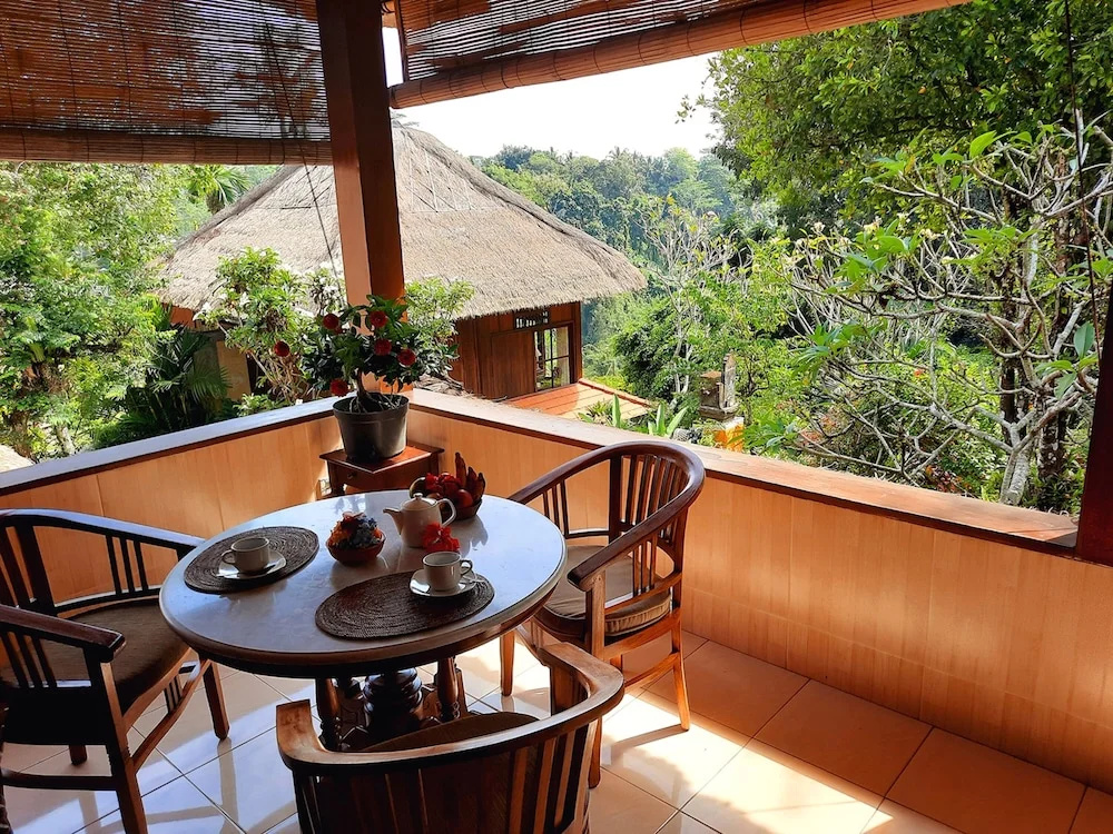 Balcony & Terrace
