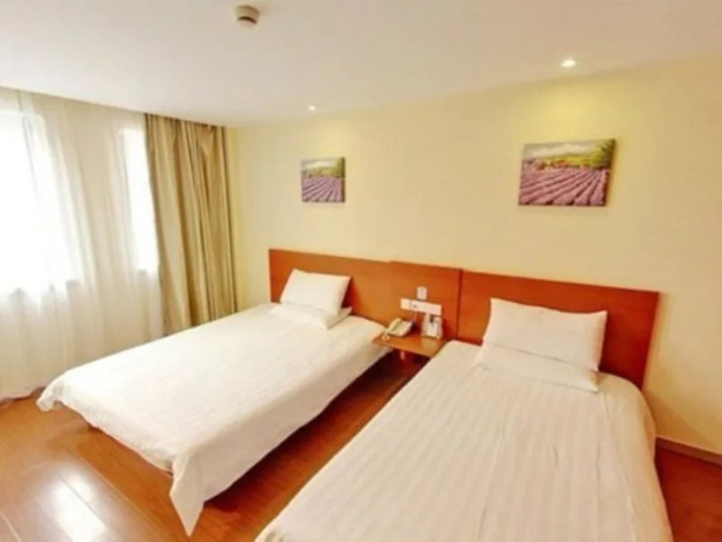 Hanting Hotel Railway Station West Aquare