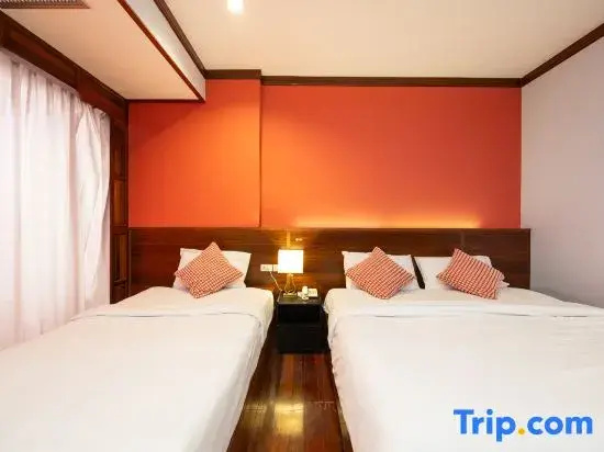 Triple Suite