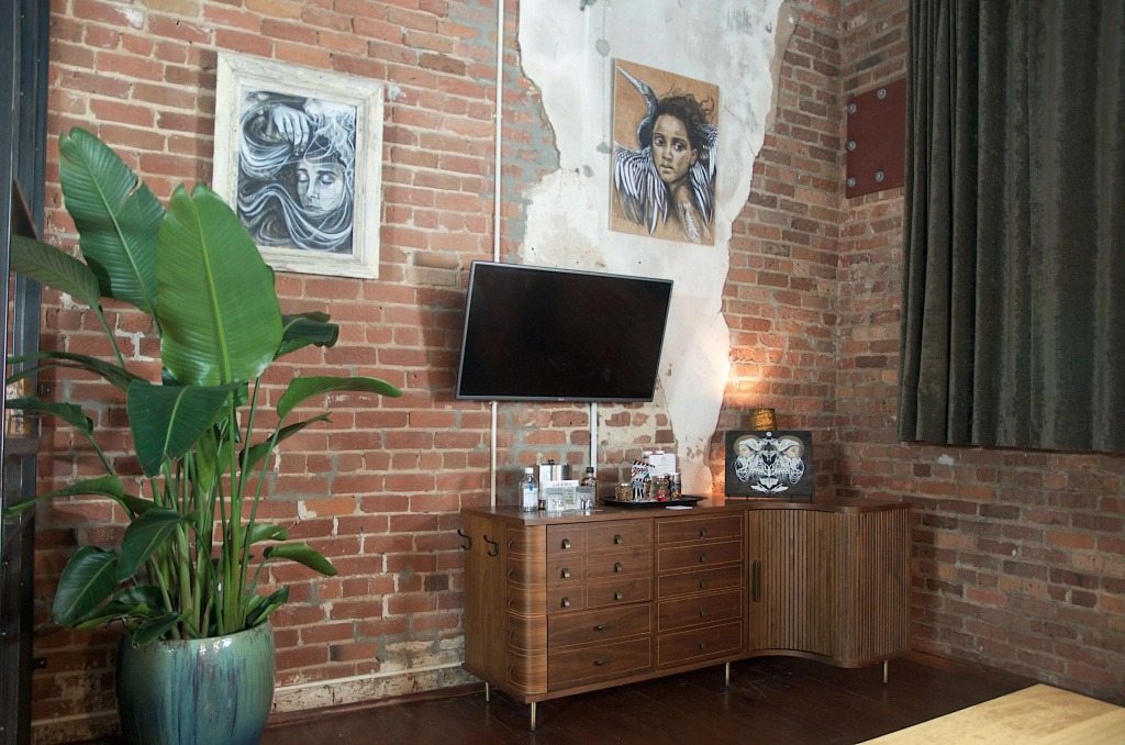 Lobby & Reception