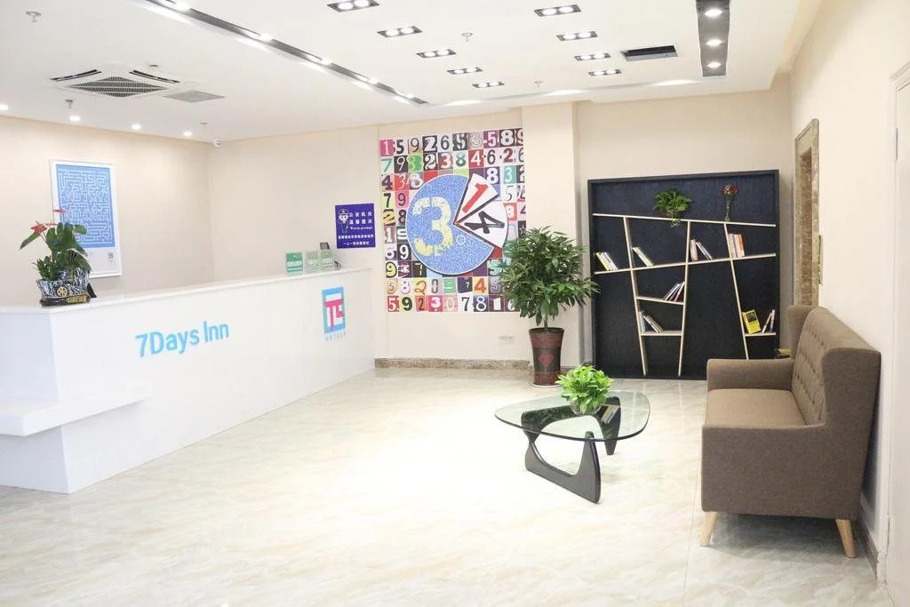 7 Days Party Inn