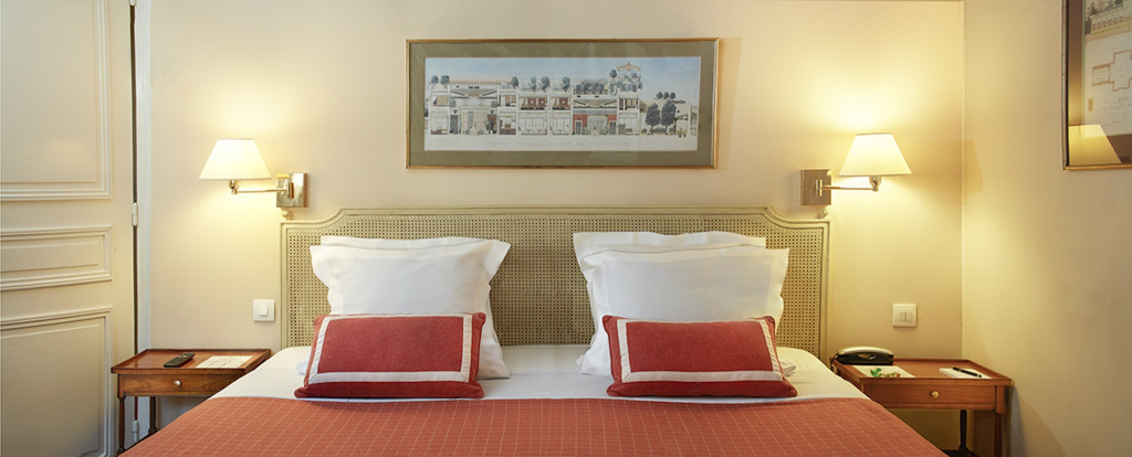 Relais Du Louvre 30
