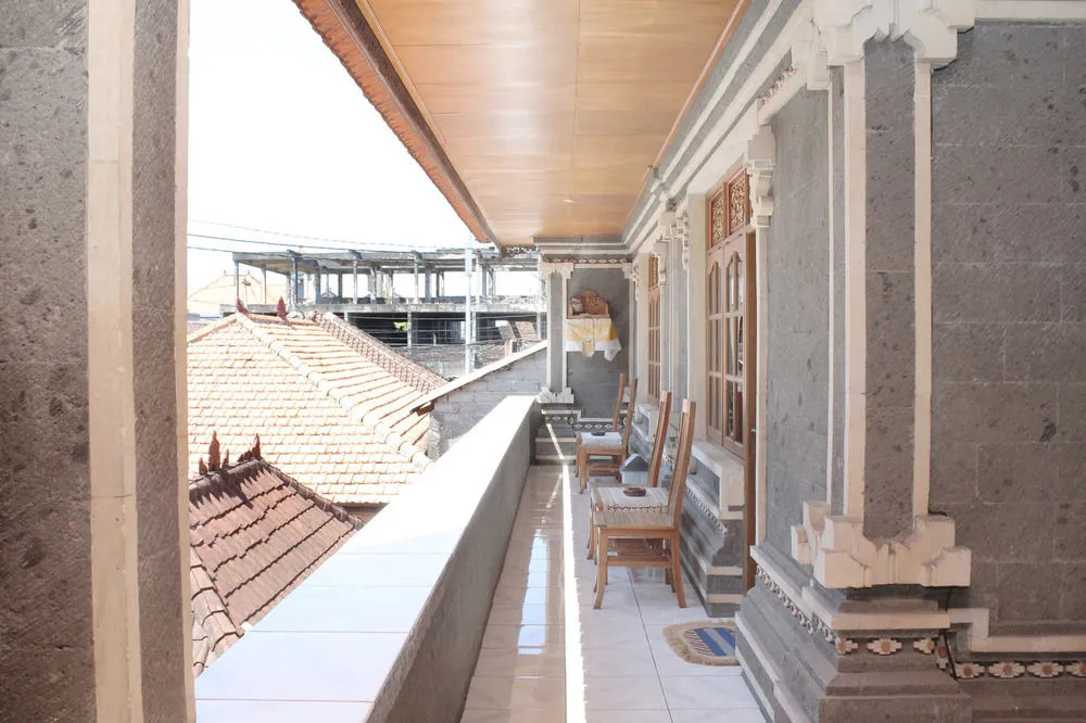 Balcony & Terrace