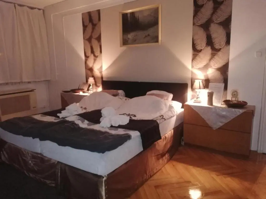 Heni Apartman
