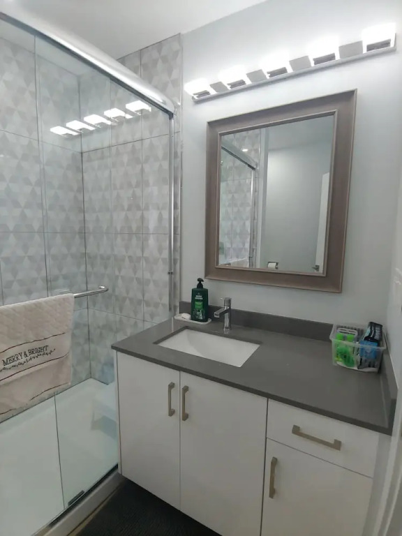 Sarla Villa Surrey - фото 24