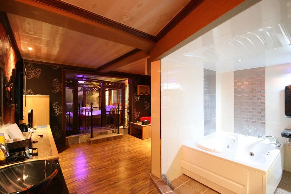 Hotel photo 10