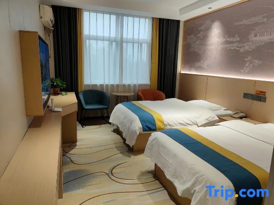 Royal Dragon Airport Hotel