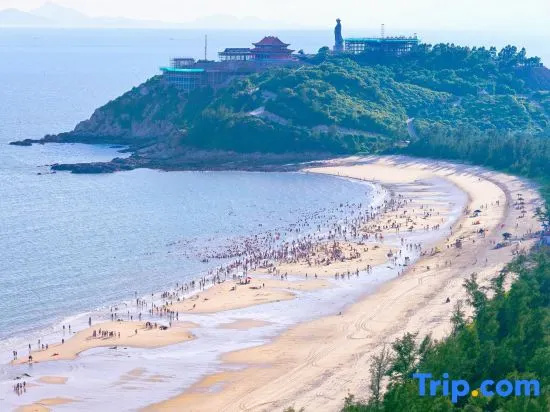 Beach & Waterfront