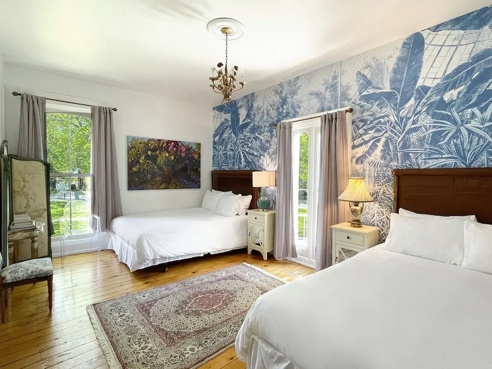 Superior Quadruple room