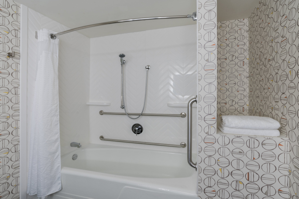 Holiday Inn & Suites Pittsfield-Berkshires by IHG - Général