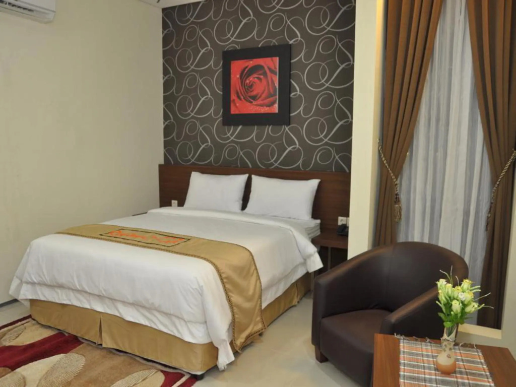 Regina Hotel Pemalang - Chambres